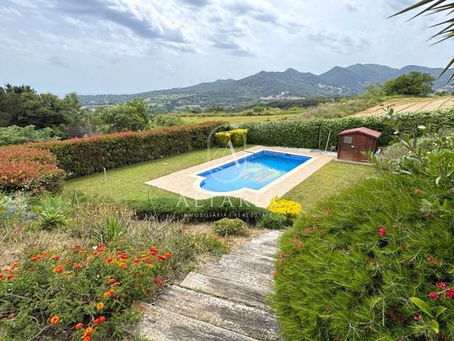 8 makuuhuone Maalaistalo myytävänä paikassa Mataró mukana uima-altaan 
autotalli - 890 000 € (Ref: 9626255)