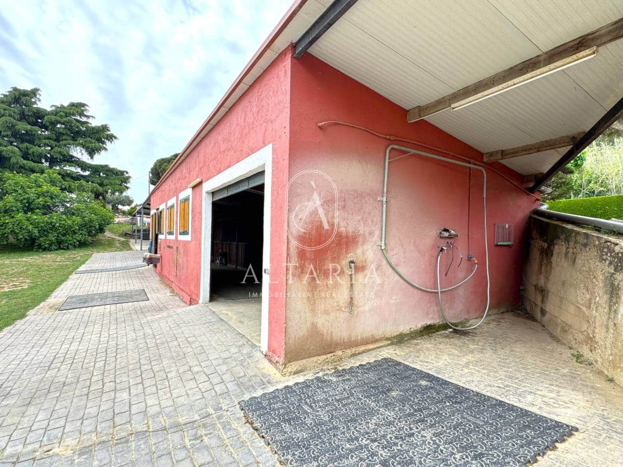 8 makuuhuone Maalaistalo myytävänä paikassa Mataro mukana uima-altaan 
autotalli - 890 000 € (Ref: 9626255)