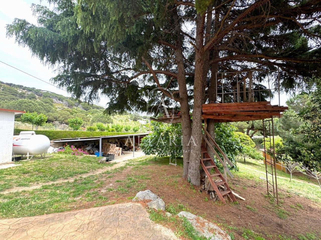 8 makuuhuone Maalaistalo myytävänä paikassa Mataro mukana uima-altaan 
autotalli - 890 000 € (Ref: 9626255)