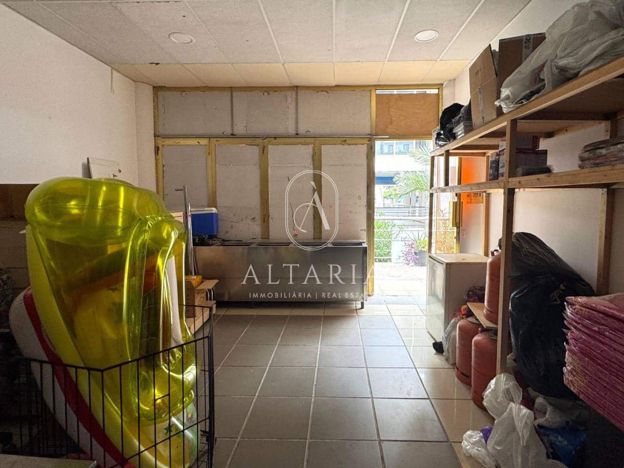 Kaupallinen myytävänä paikassa Malgrat de Mar - 65 000 € (Ref: 9626257)