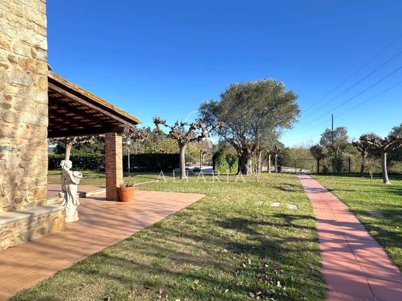 7 Zimmer Finca/Landgut zu verkaufen in Llagostera mit Pool Garage - 1.395.000 € (Ref: 9626258)