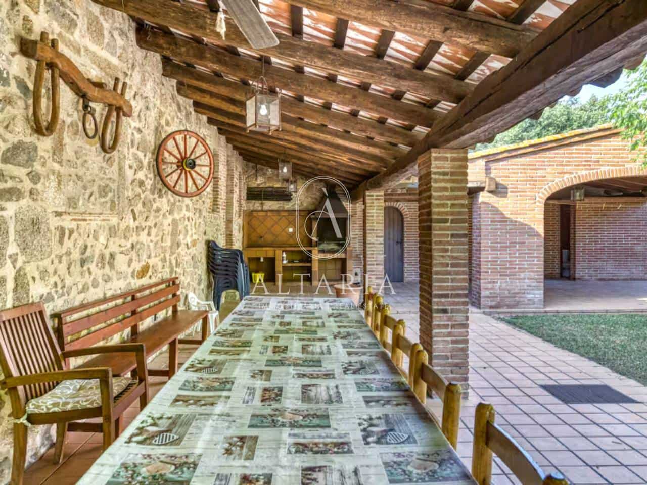 7 Zimmer Finca/Landgut zu verkaufen in Llagostera mit Pool Garage - 1.395.000 € (Ref: 9626258)