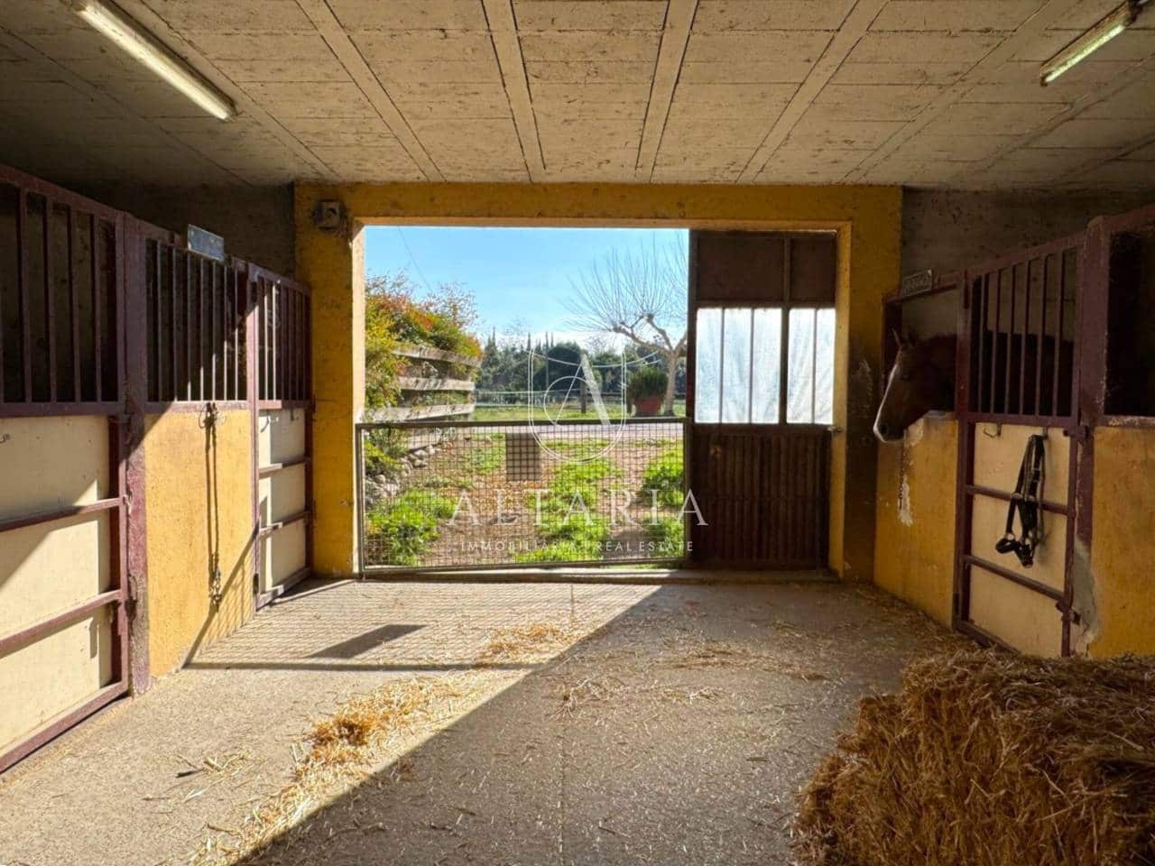 10 makuuhuone Maalaistalo myytävänä paikassa Celra mukana uima-altaan - 600 000 € (Ref: 9626261)