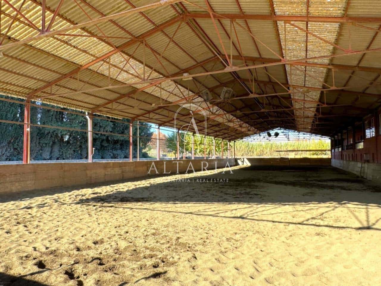 10 makuuhuone Maalaistalo myytävänä paikassa Celra mukana uima-altaan - 600 000 € (Ref: 9626261)