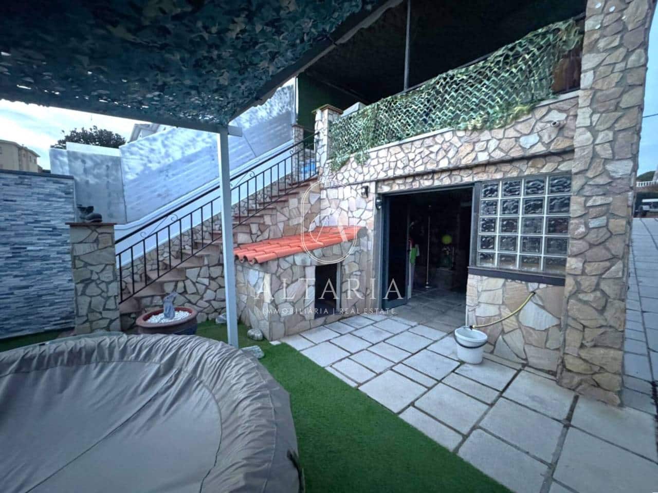 3 slaapkamer Halfvrijstaande villa te koop in Tordera - € 254.900 (Ref: 9626263)