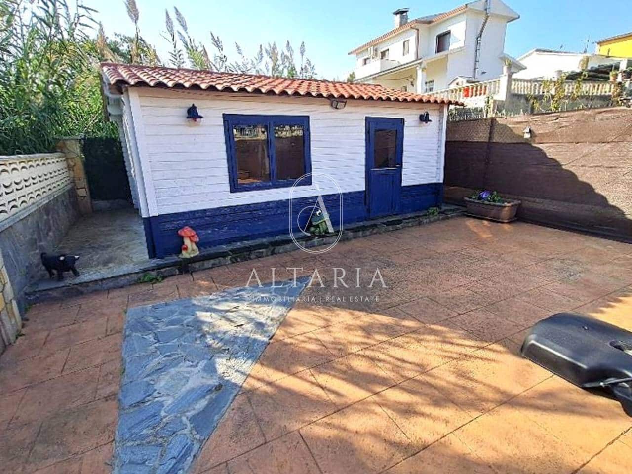 3 slaapkamer Halfvrijstaande villa te koop in Tordera - € 254.900 (Ref: 9626263)