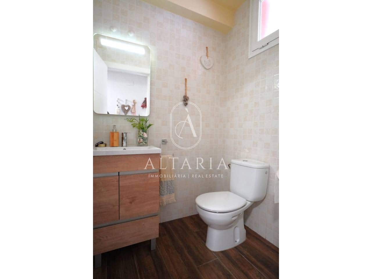 4 sovrum Hus till salu i Malgrat de Mar med garage - 468 000 € (Ref: 9626265)