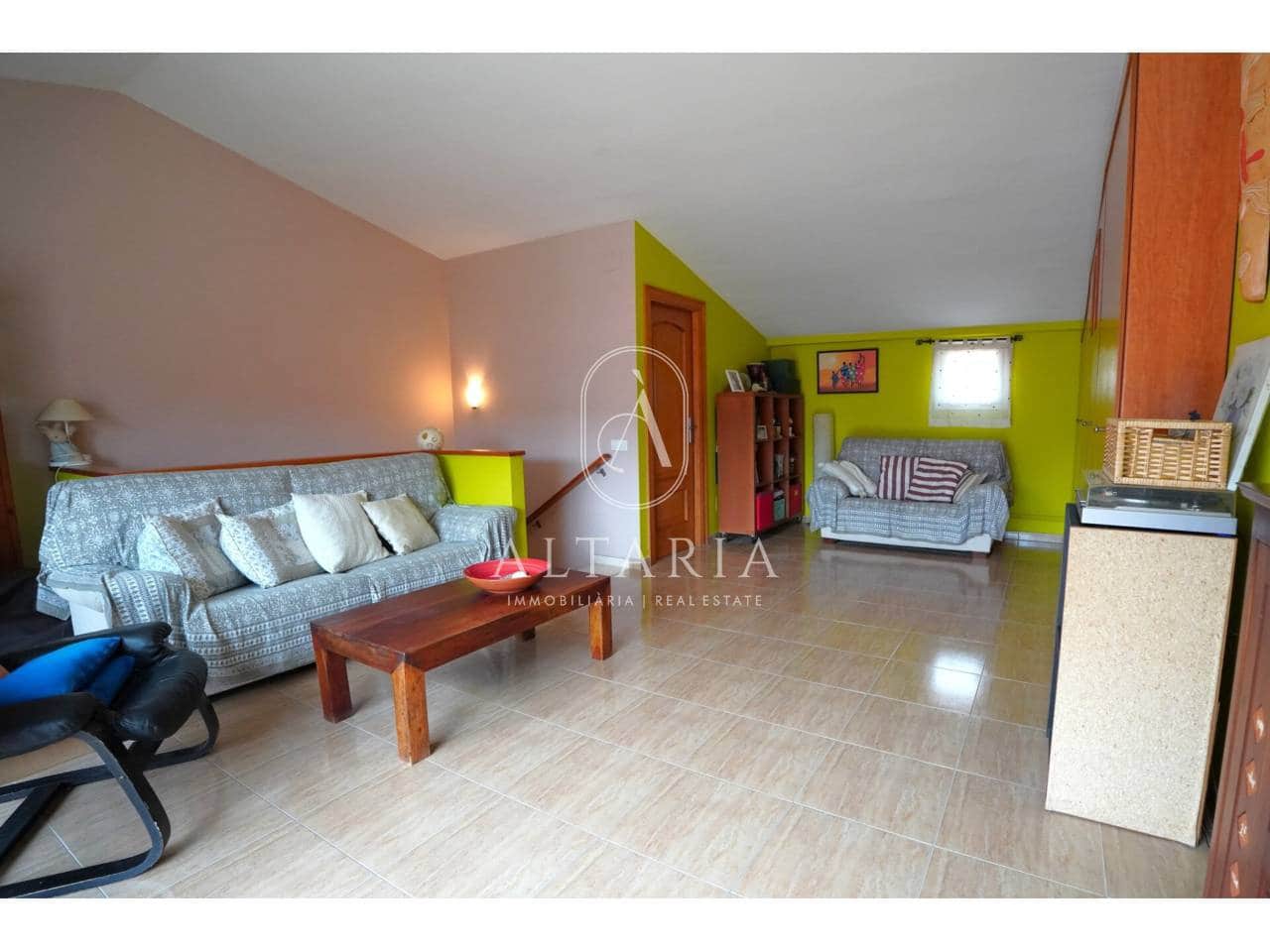 4 sovrum Hus till salu i Malgrat de Mar med garage - 468 000 € (Ref: 9626265)