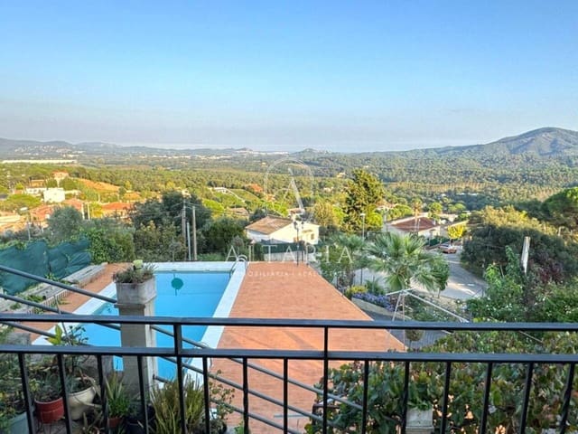 5 slaapkamer Villa te koop in Tordera met zwembad garage - € 420.000 (Ref: 9626269)