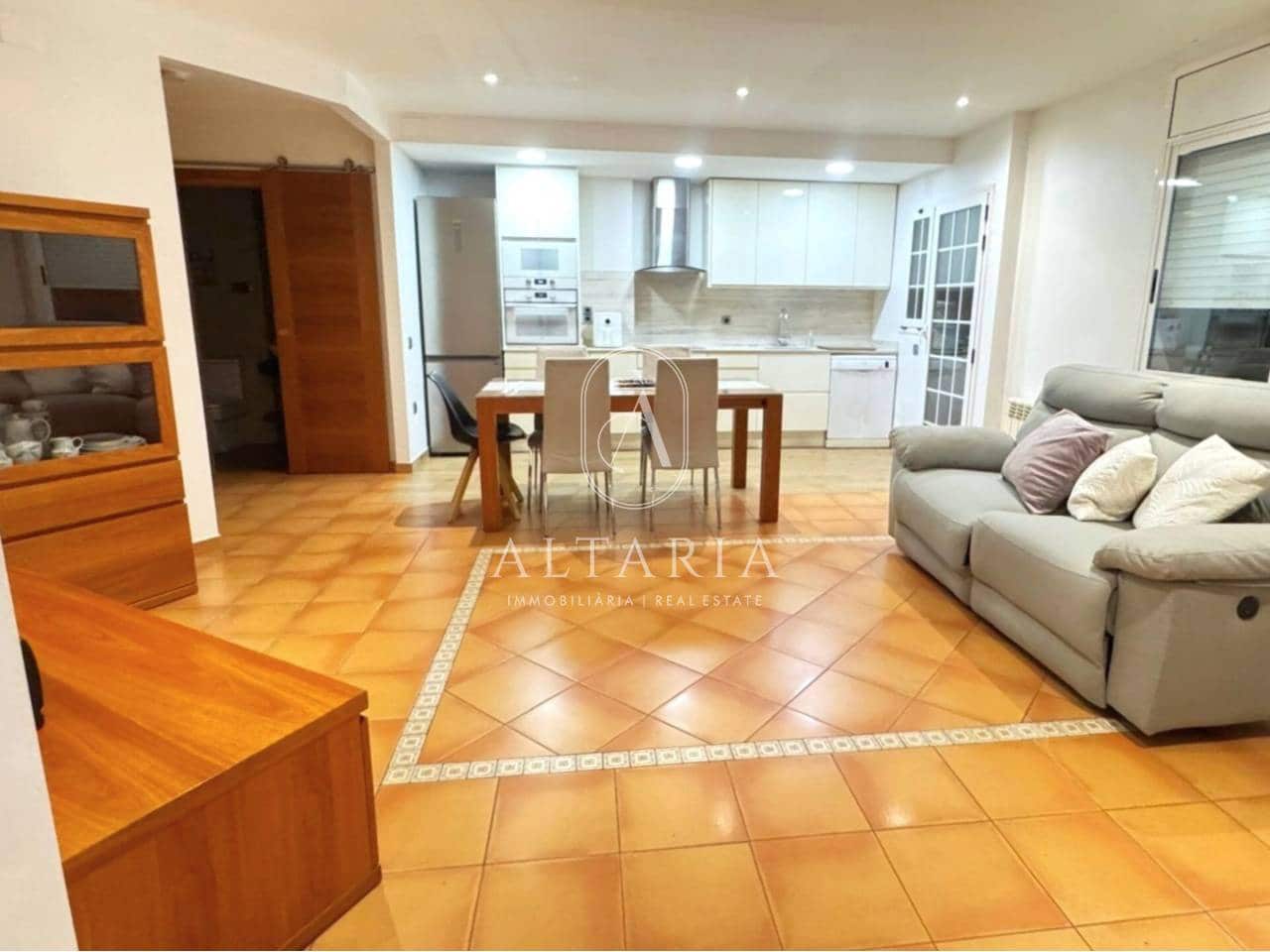 3 soverom Leilighet til salgs i Malgrat de Mar med garasje - € 250 000 (Ref: 9626270)