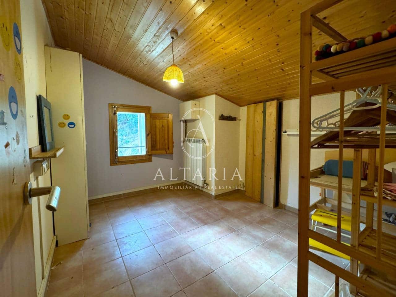 4 slaapkamer Finca/Landhuis te koop in Arbucies met garage - € 378.000 (Ref: 9626272)