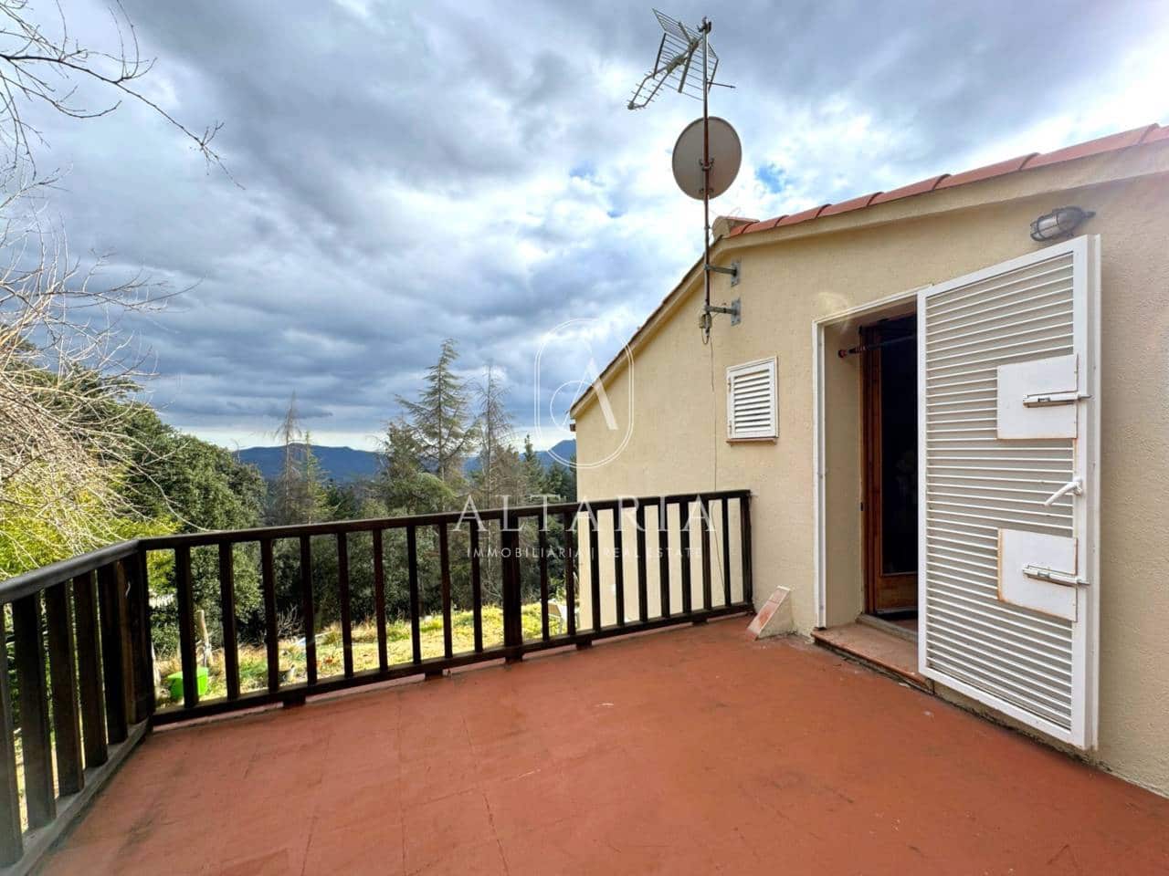 4 slaapkamer Finca/Landhuis te koop in Arbucies met garage - € 378.000 (Ref: 9626272)