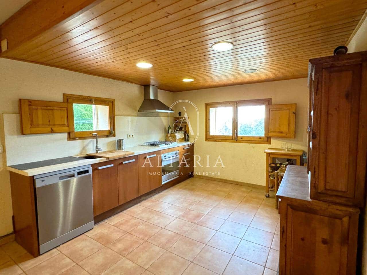 4 slaapkamer Finca/Landhuis te koop in Arbucies met garage - € 378.000 (Ref: 9626272)