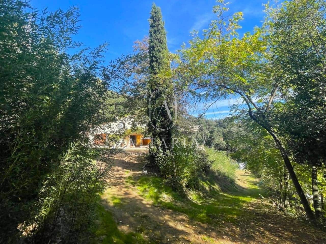 4 slaapkamer Finca/Landhuis te koop in Arbucies met garage - € 378.000 (Ref: 9626272)