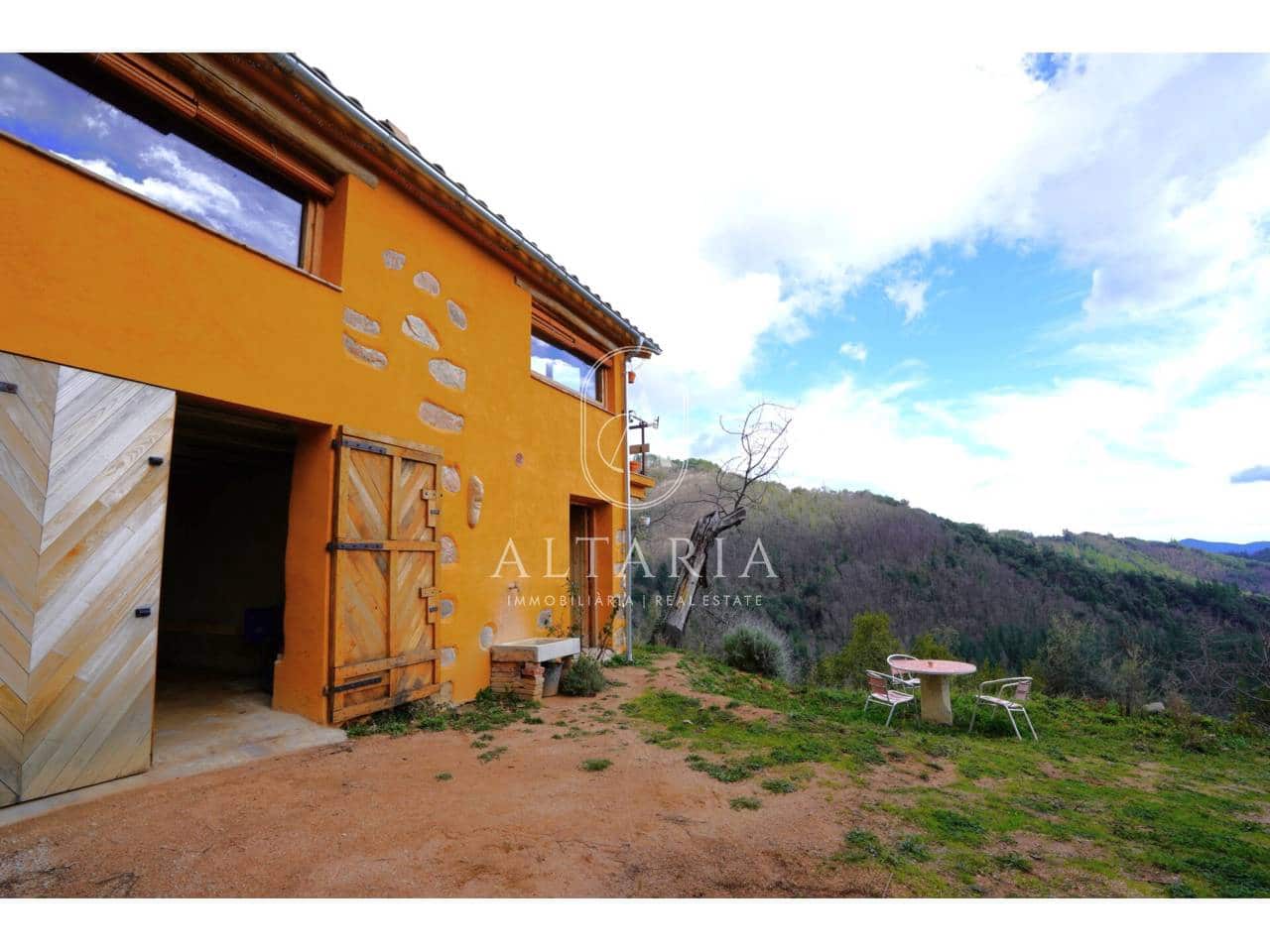 2 slaapkamer Finca/Landhuis te koop in Sant Hilari Sacalm - € 268.000 (Ref: 9629487)