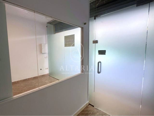 3 quarto Comercial para arrendar em Malgrat de Mar - 550 € (Ref: 9638942)