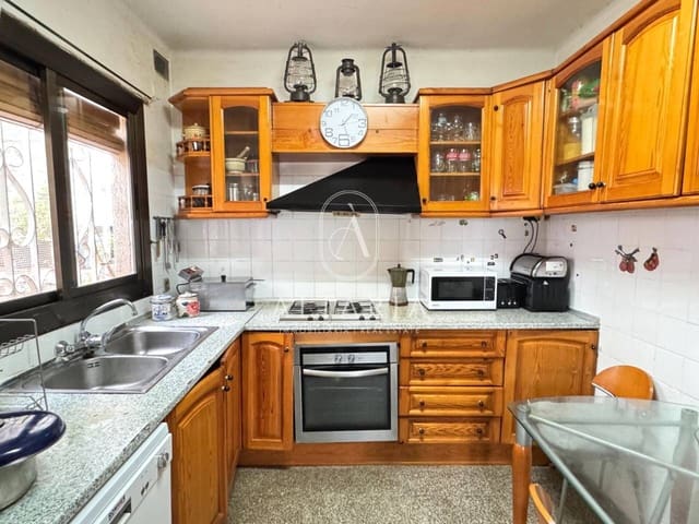 3 soverom Villa til salgs i Santa Susanna - € 245 000 (Ref: 9679395)