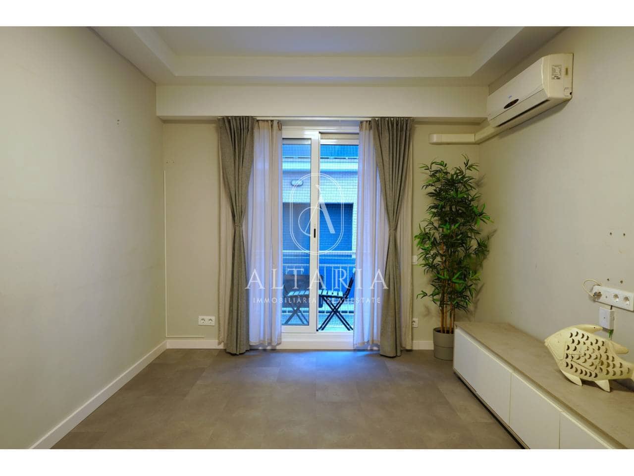 3 bedroom Flat for sale in Malgrat de Mar - € 182,000 (Ref: 9703356)