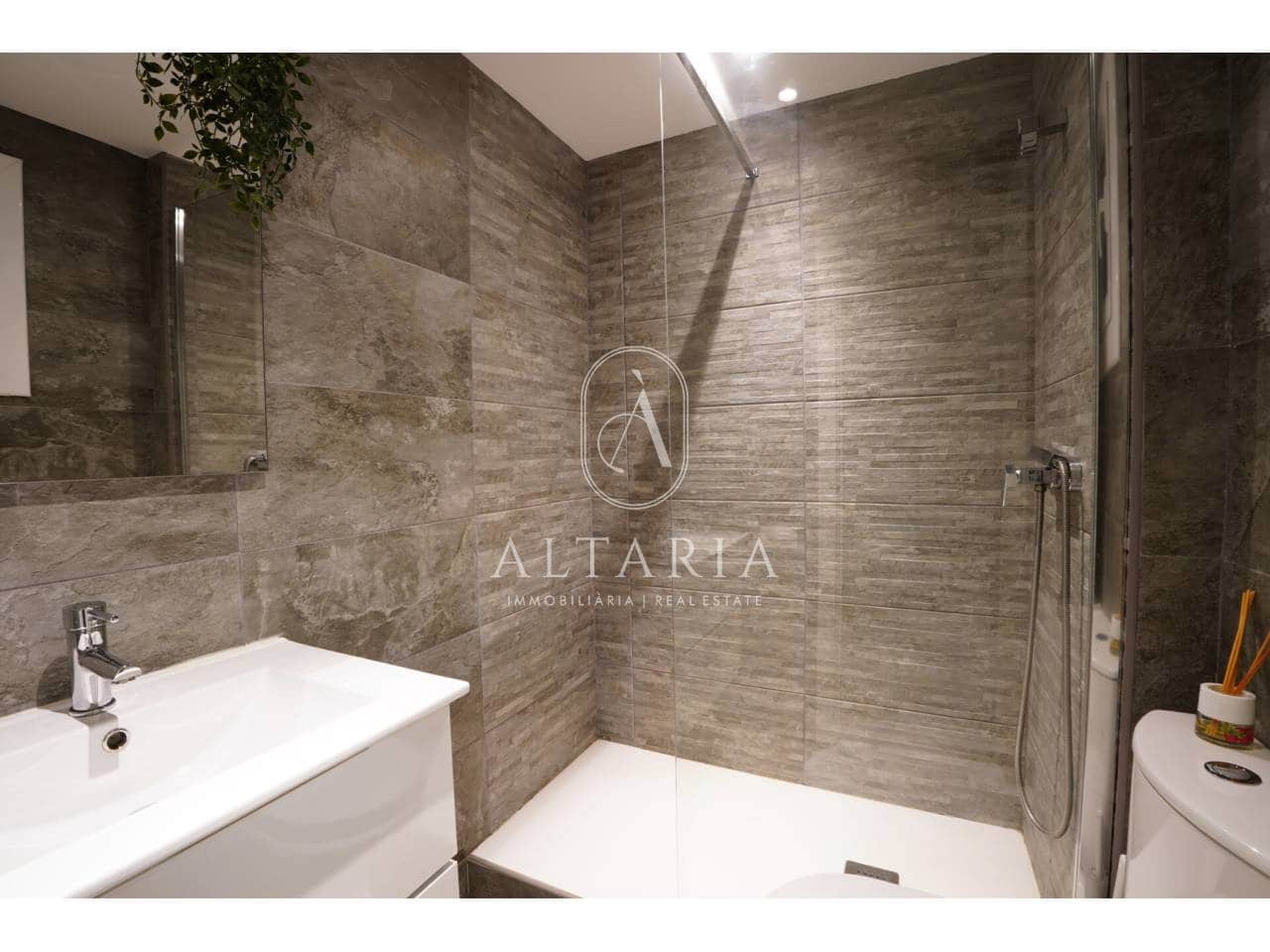 3 bedroom Flat for sale in Malgrat de Mar - € 182,000 (Ref: 9703356)