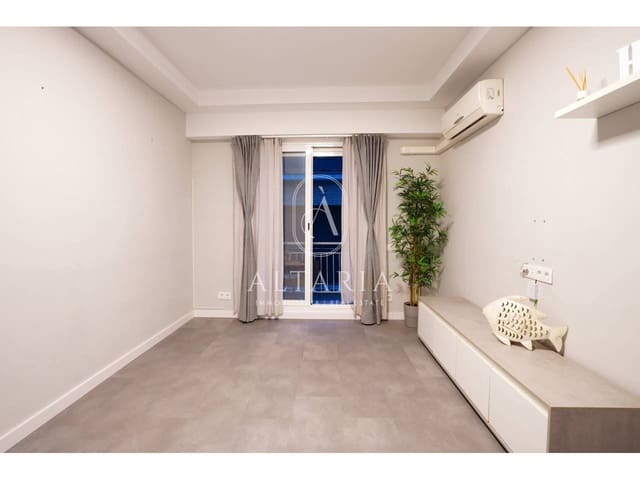 3 bedroom Flat for sale in Malgrat de Mar - € 182,000 (Ref: 9703356)