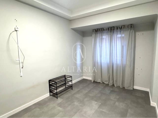 3 bedroom Flat for sale in Malgrat de Mar - € 182,000 (Ref: 9703356)