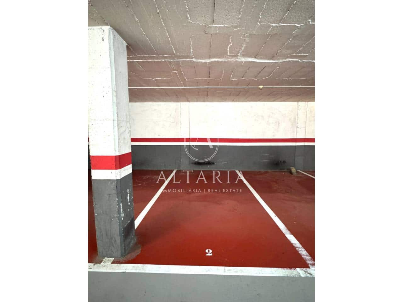 Garaje en Barcelona ciudad en venta - 70.000 € (Ref: 9743978)