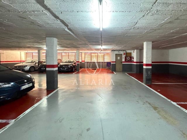 Garaje en Barcelona ciudad en venta - 70.000 € (Ref: 9743978)