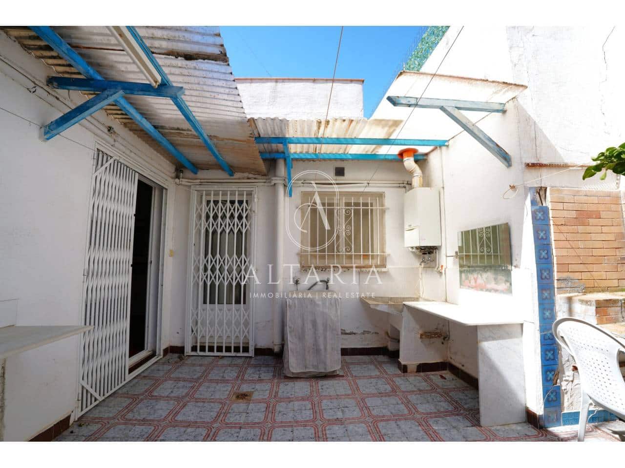 Casa de 6 habitaciones en Malgrat de Mar en venta - 280.000 € (Ref: 9744019)