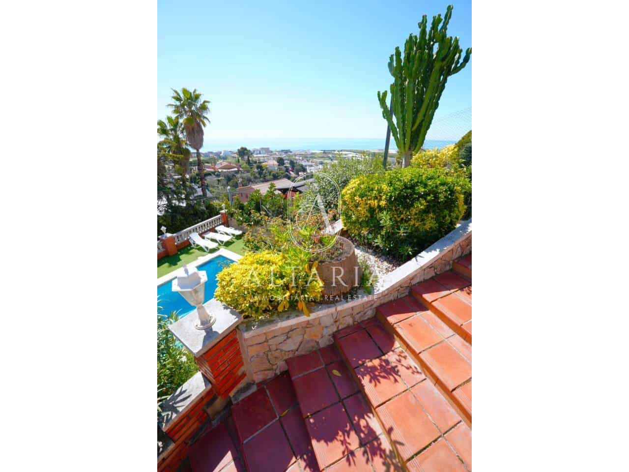 5 soveværelse Villa til salg i Santa Susanna med swimmingpool garage - € 454.000 (Ref: 9751502)