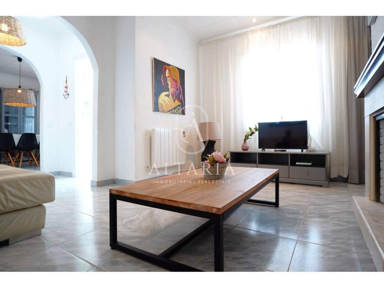 5 soveværelse Villa til salg i Santa Susanna med swimmingpool garage - € 454.000 (Ref: 9751502)