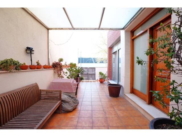 4 soveværelse Semi-Rækkehus til salg i Malgrat de Mar - € 399.000 (Ref: 9755231)