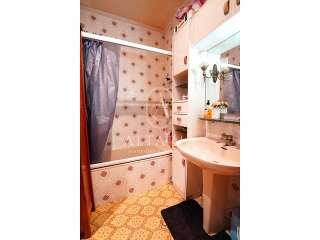 4 soveværelse Lejlighed til salg i Llagostera - € 195.000 (Ref: 9770185)