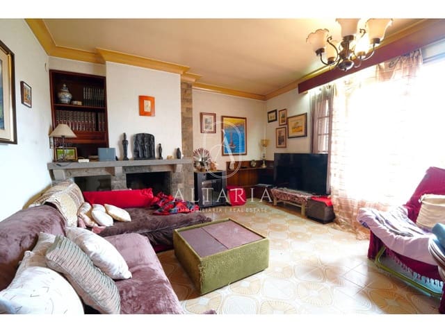 4 soveværelse Lejlighed til salg i Llagostera - € 195.000 (Ref: 9770185)