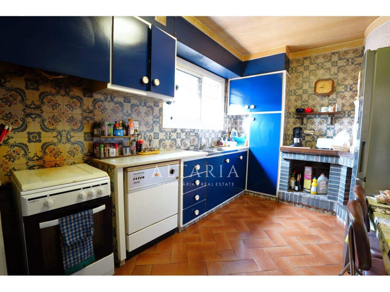 4 bedroom Flat for sale in Llagostera - € 195,000 (Ref: 9770185)