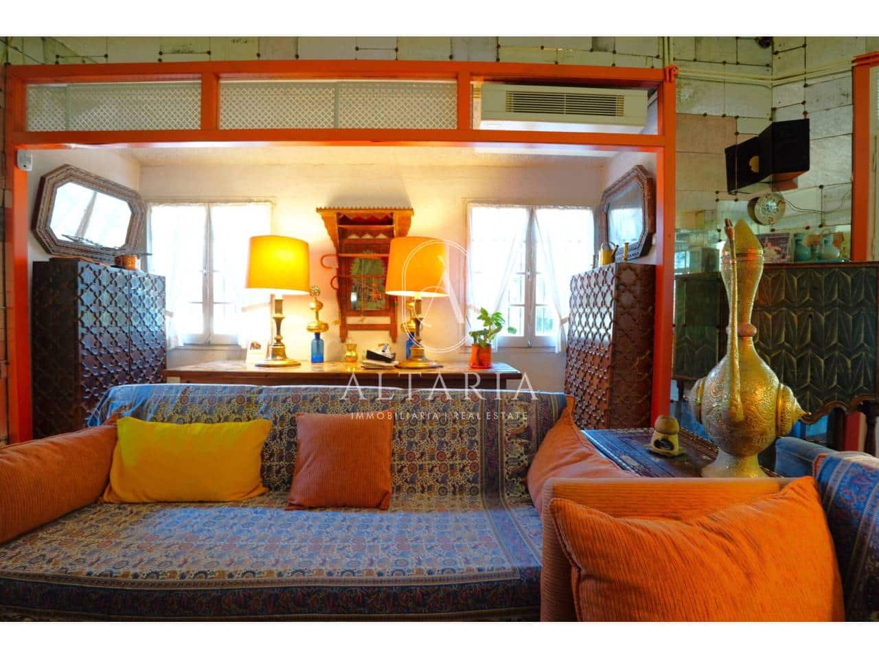 4 bedroom Villa for sale in Santa Susanna - € 820,000 (Ref: 9777325)