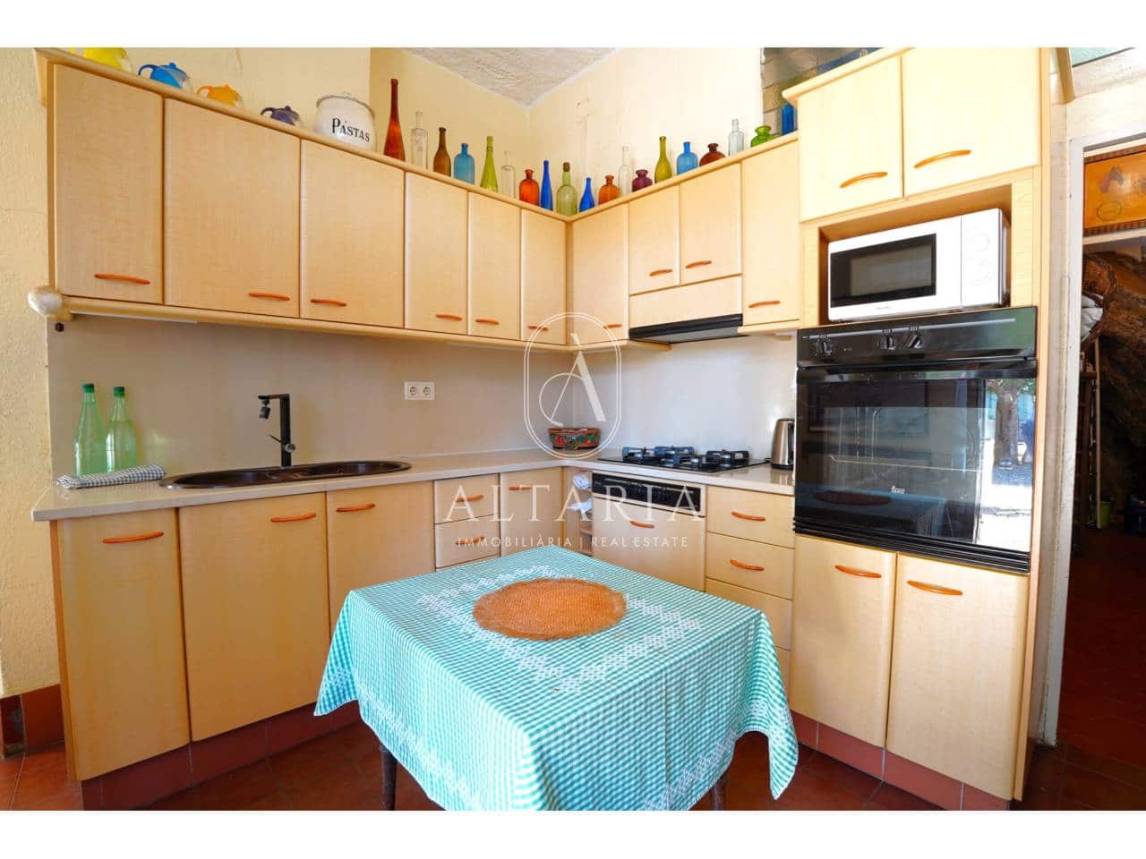 4 bedroom Villa for sale in Santa Susanna - € 820,000 (Ref: 9777325)