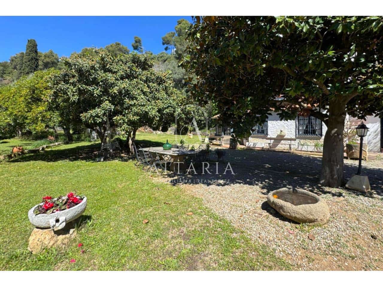 4 bedroom Villa for sale in Santa Susanna - € 820,000 (Ref: 9777325)