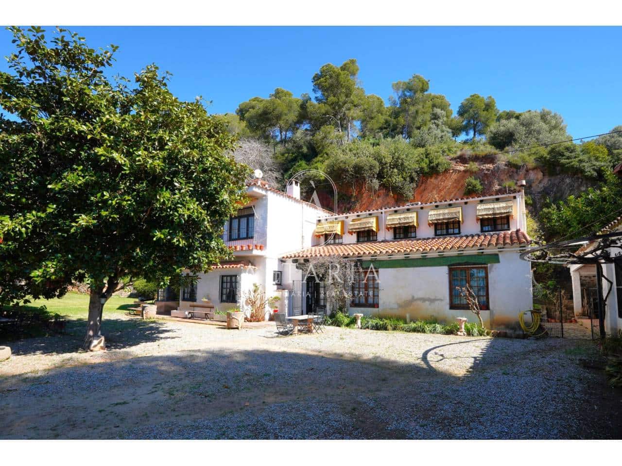 4 bedroom Villa for sale in Santa Susanna - € 820,000 (Ref: 9777325)