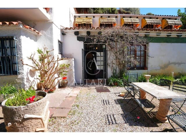 4 soverom Villa til salgs i Santa Susanna - € 820 000 (Ref: 9777325)