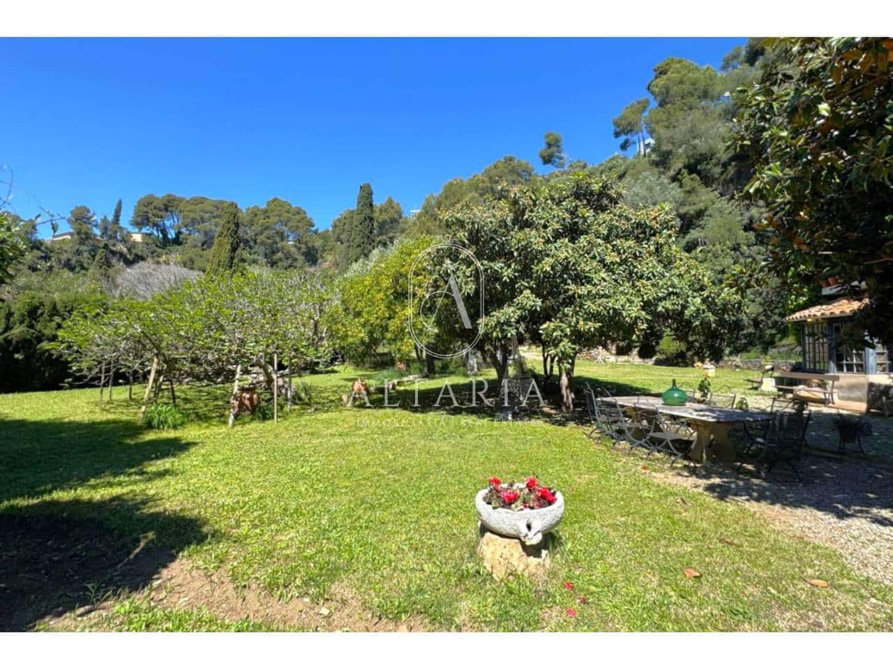 4 bedroom Villa for sale in Santa Susanna - € 820,000 (Ref: 9777325)