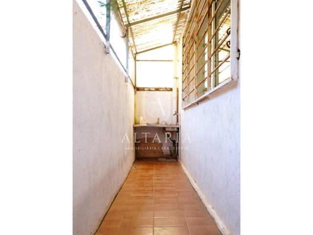 Kommersiell til salgs i Malgrat de Mar - € 149 000 (Ref: 9796851)