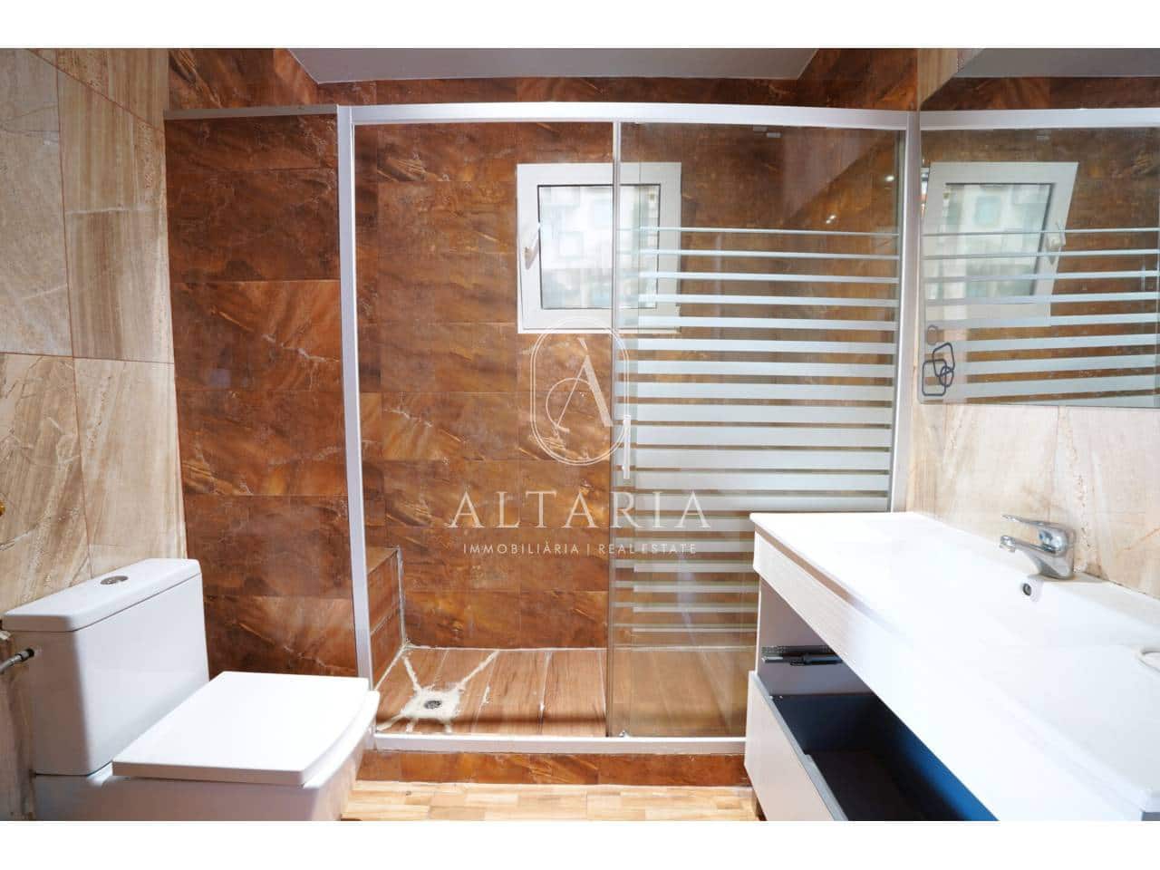 7 bedroom Villa for sale in Palafolls with pool garage - € 325,000 (Ref: 9835045)