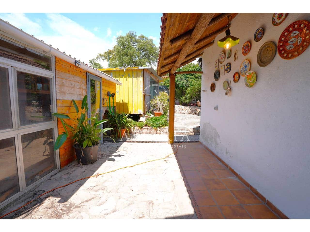 7 bedroom Villa for sale in Palafolls with pool garage - € 325,000 (Ref: 9835045)