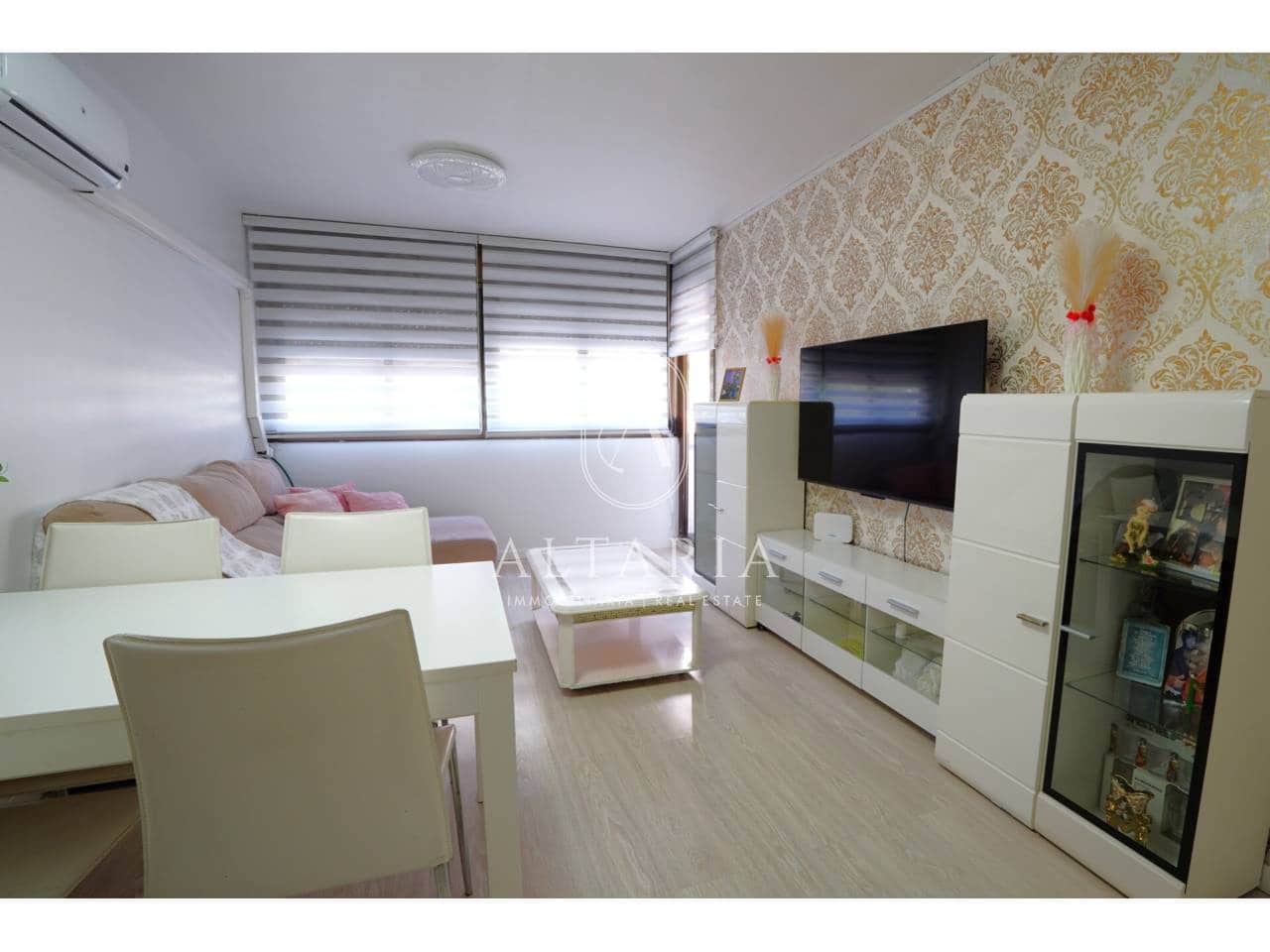 3 soveværelse Lejlighed til salg i Sant Adria de Besos - € 165.000 (Ref: 9850840)