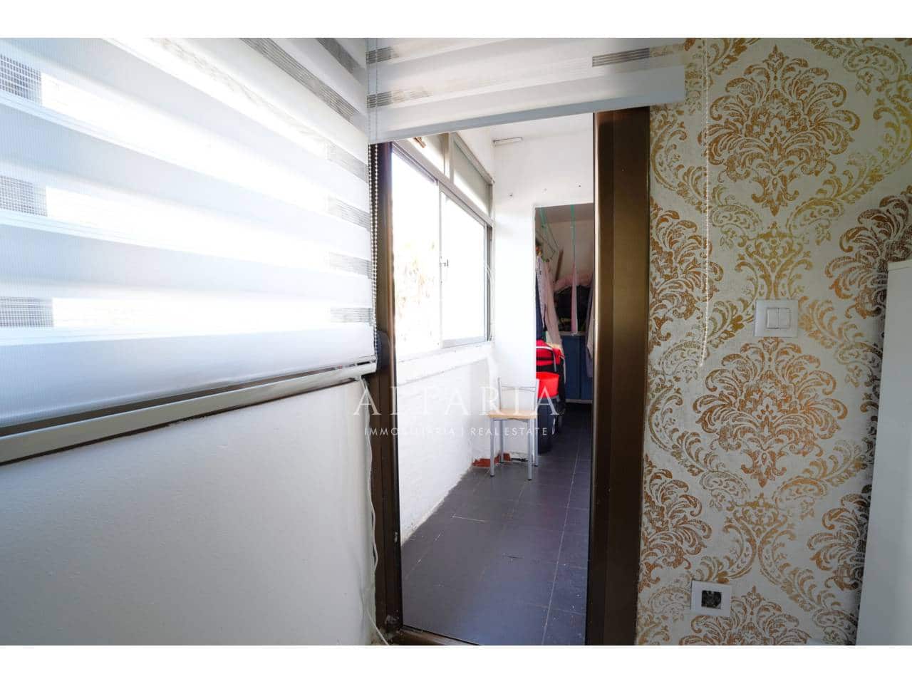 3 soveværelse Lejlighed til salg i Sant Adria de Besos - € 165.000 (Ref: 9850840)