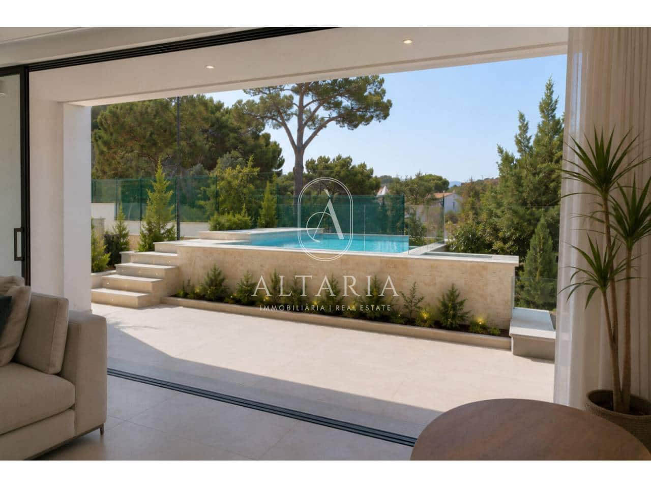 3 soveværelse Villa til salg i Lloret de Mar med swimmingpool - € 325.000 (Ref: 9928618)