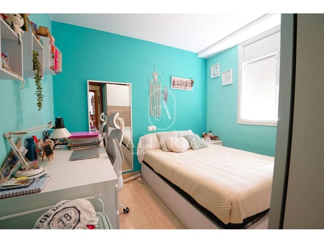 3 soveværelse Villa til salg i Urbanitzacions del Nord, Lloret de Mar med garage - € 342.000 (Ref: 9931190)