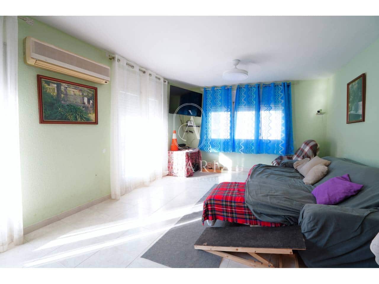 3 bedroom Flat for sale in Arbucies - € 140,000 (Ref: 9953642)