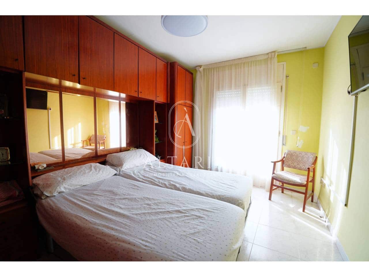 3 bedroom Flat for sale in Arbucies - € 140,000 (Ref: 9953642)