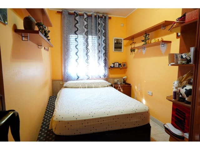 3 bedroom Flat for sale in Arbúcies - € 140,000 (Ref: 9953642)